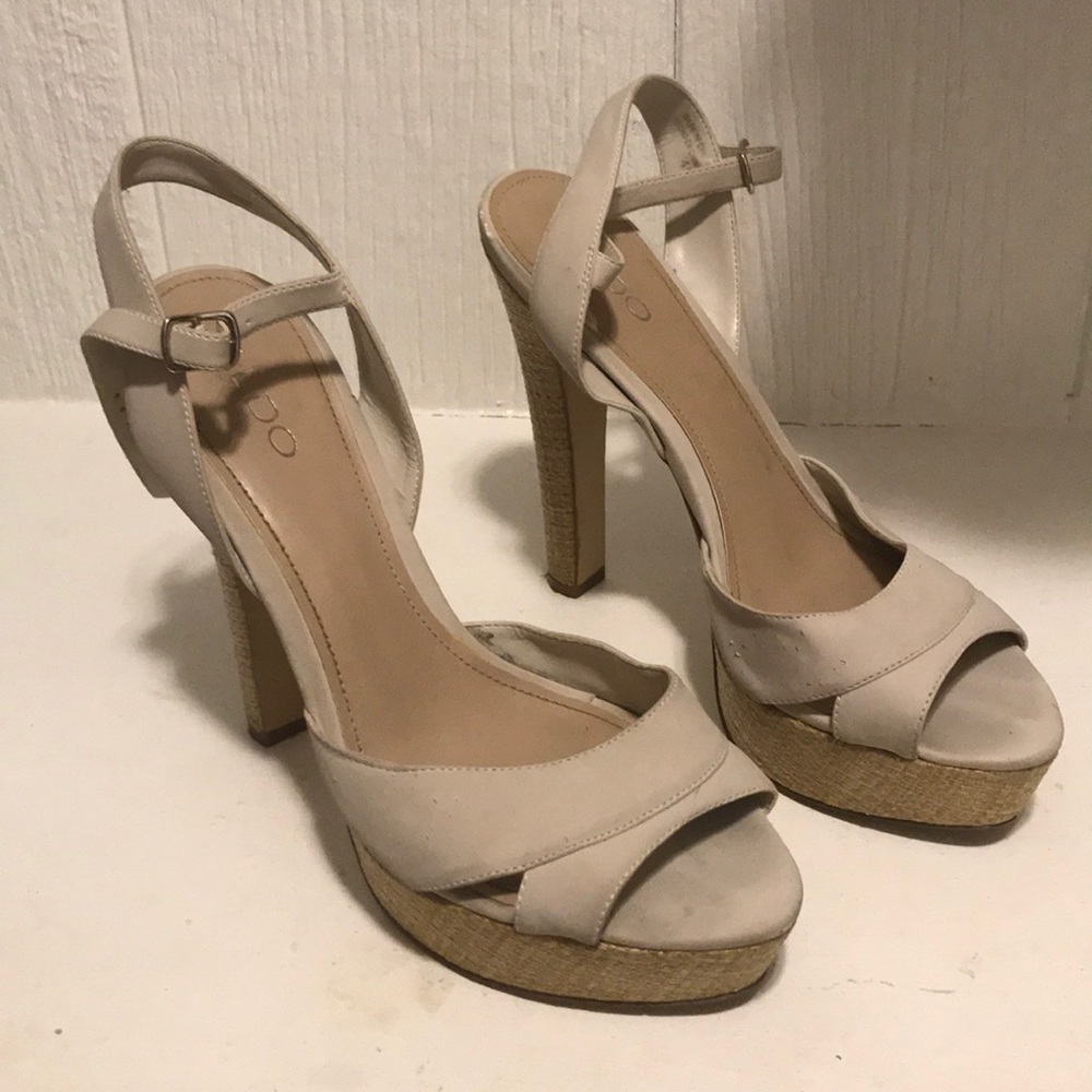 Neutral platform pumps